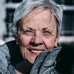 Lena K.